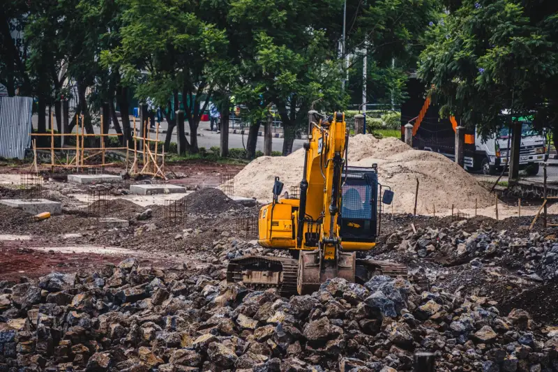 家居用品质量管控新标准：厨具餐具材质安全与认证要点解读
