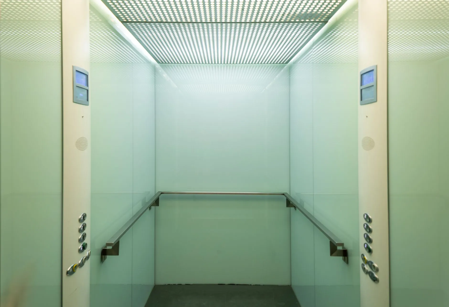 上海箜篌贸易中心厨具餐具产品系列技术优势解析